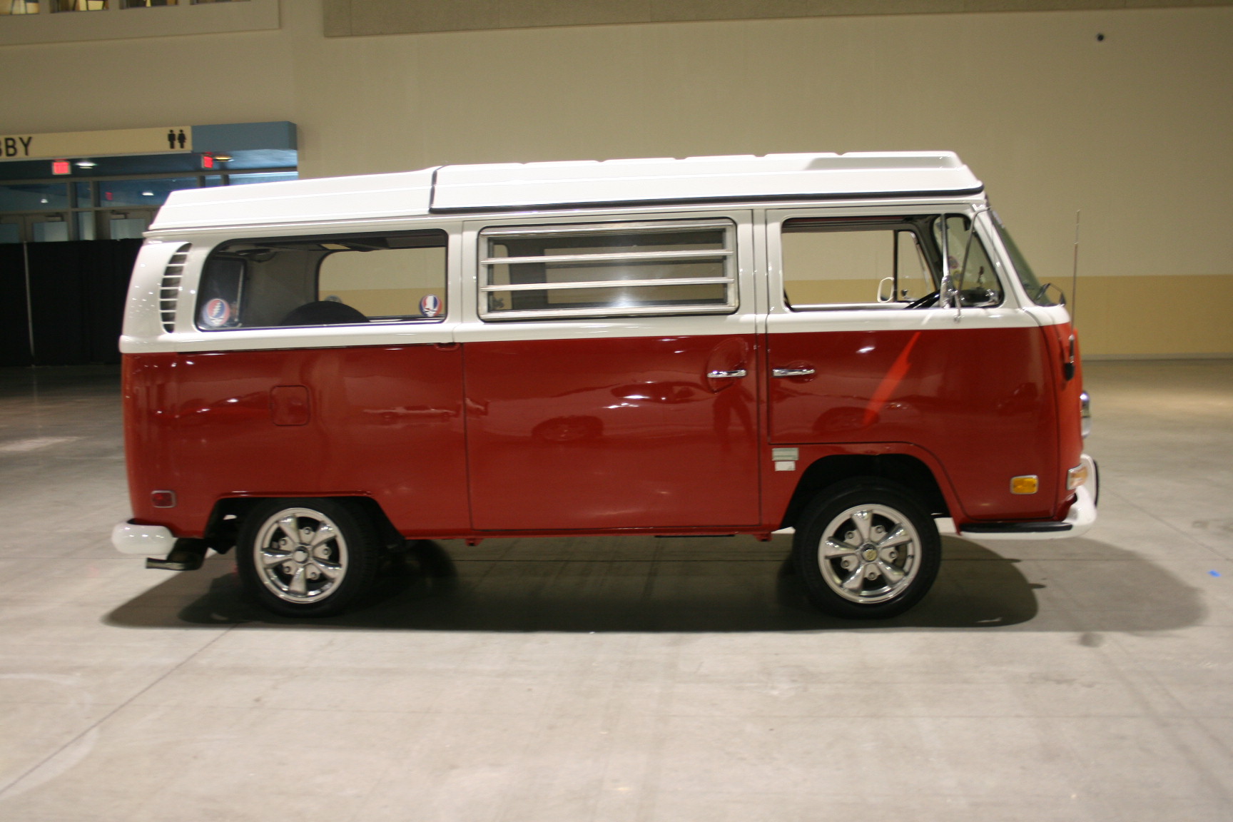 2nd Image of a 1970 VOLKSWAGEN HSC
