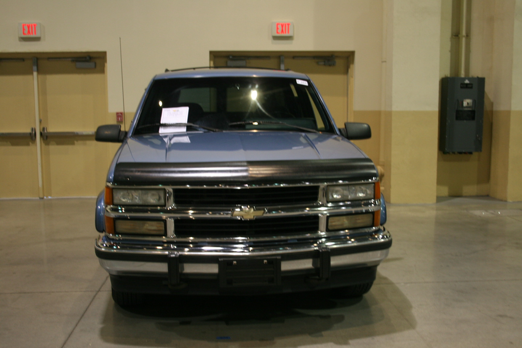 0th Image of a 1994 CHEVROLET SUBURBAN 1500