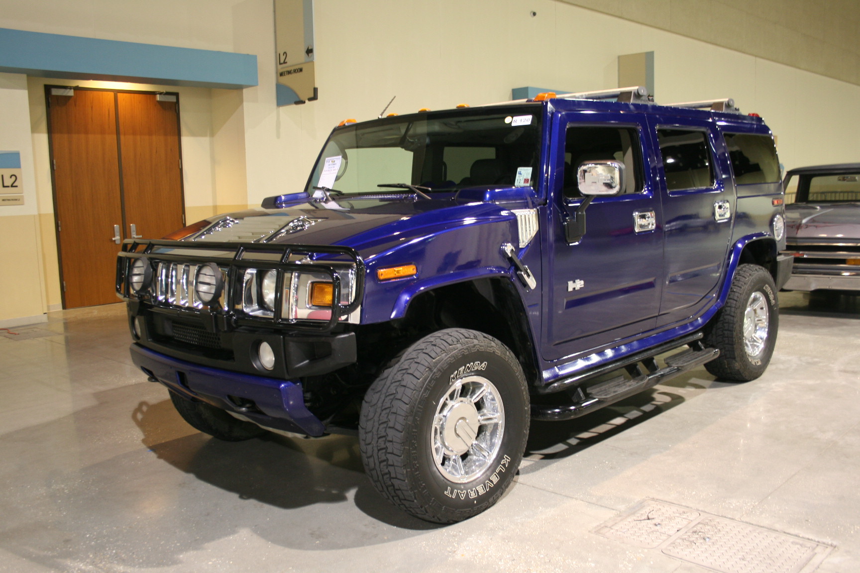 1st Image of a 2003 HUMMER H2 3/4 TON