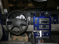 Image 5 of 12 of a 2003 HUMMER H2 3/4 TON