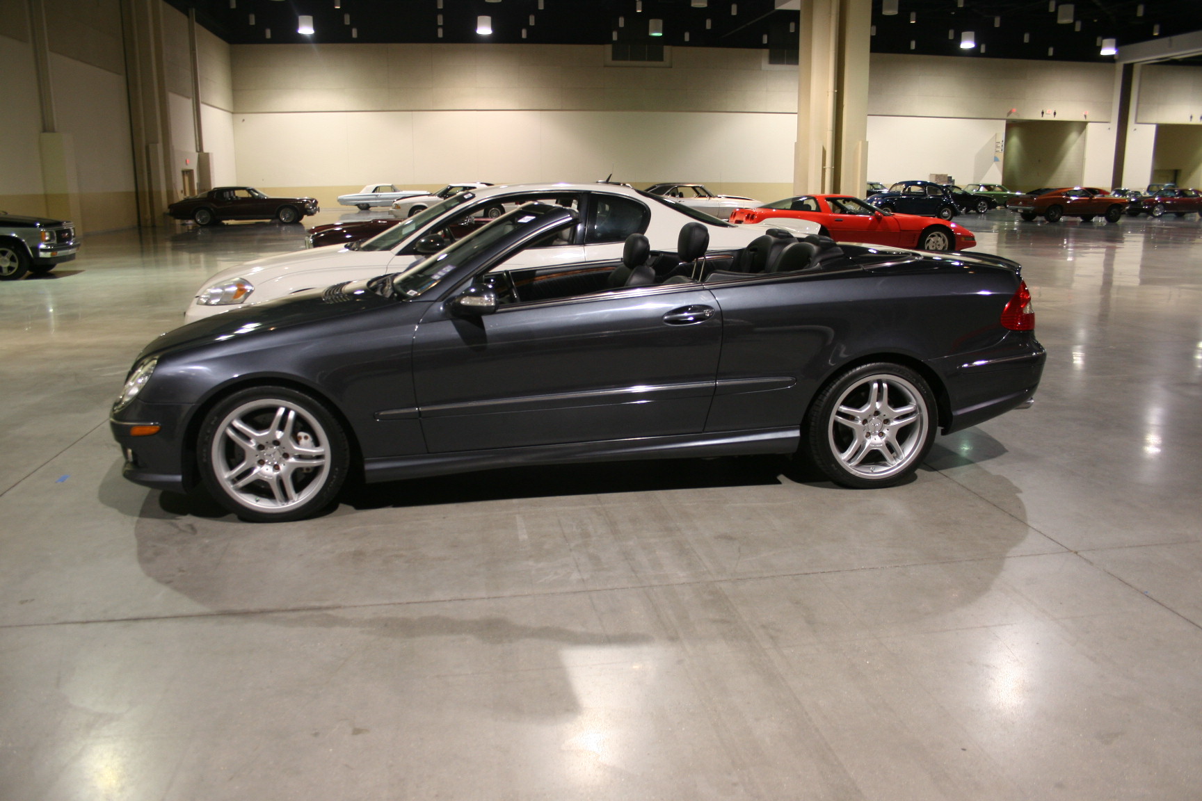 2nd Image of a 2008 MERCEDES-BENZ CLK-CLASS CLK550