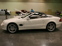 Image 3 of 10 of a 2004 MERCEDES-BENZ SL-CLASS SL500