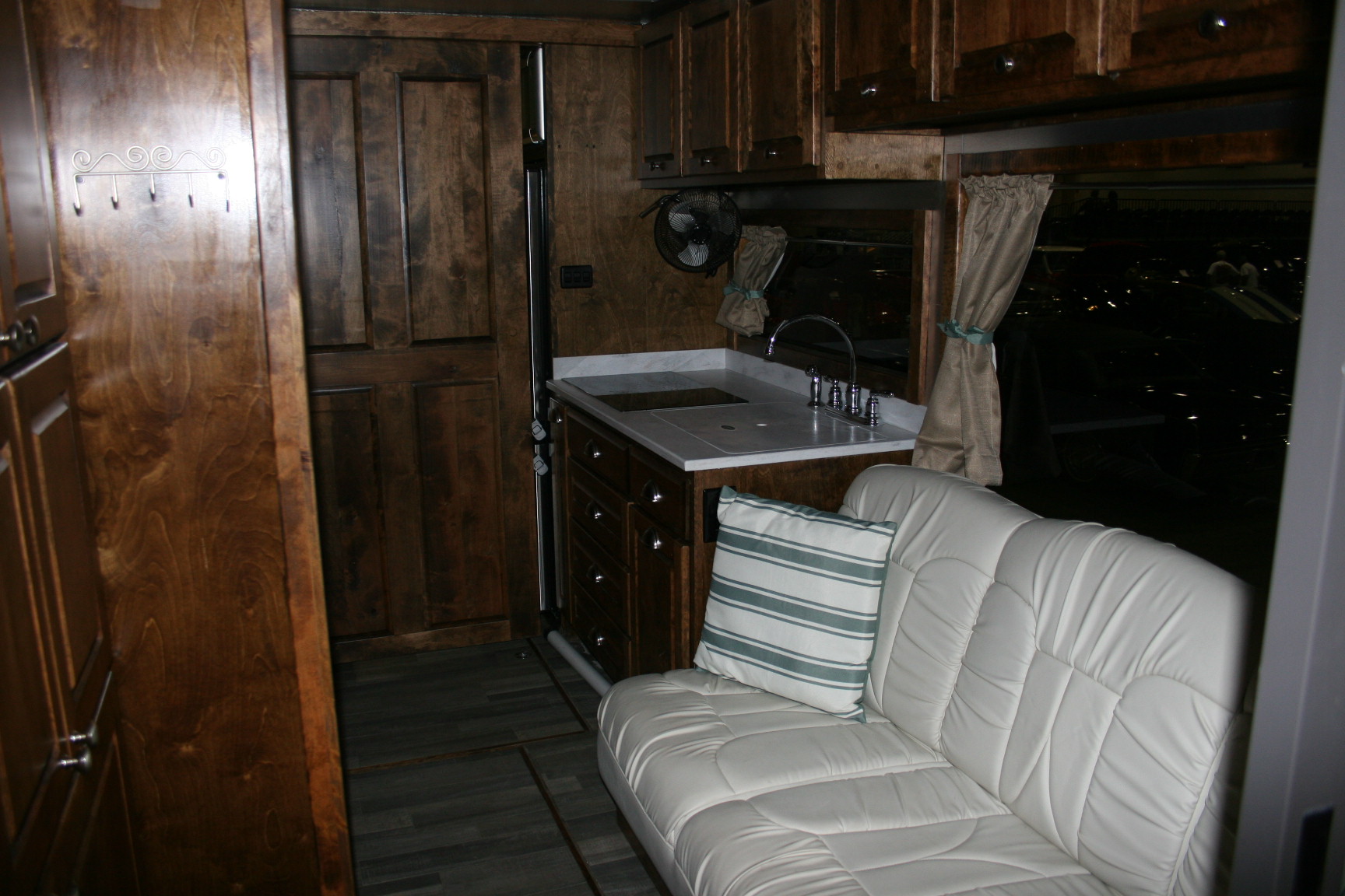 33rd Image of a 2017 LAND & SEA RV FREEDOM 25