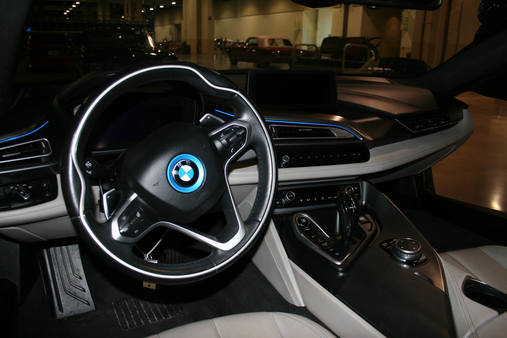 5th Image of a 2015 BMW I8