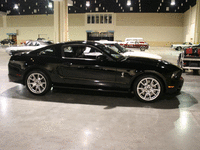 Image 3 of 9 of a 2014 FORD MUSTANG SHELBY GT500