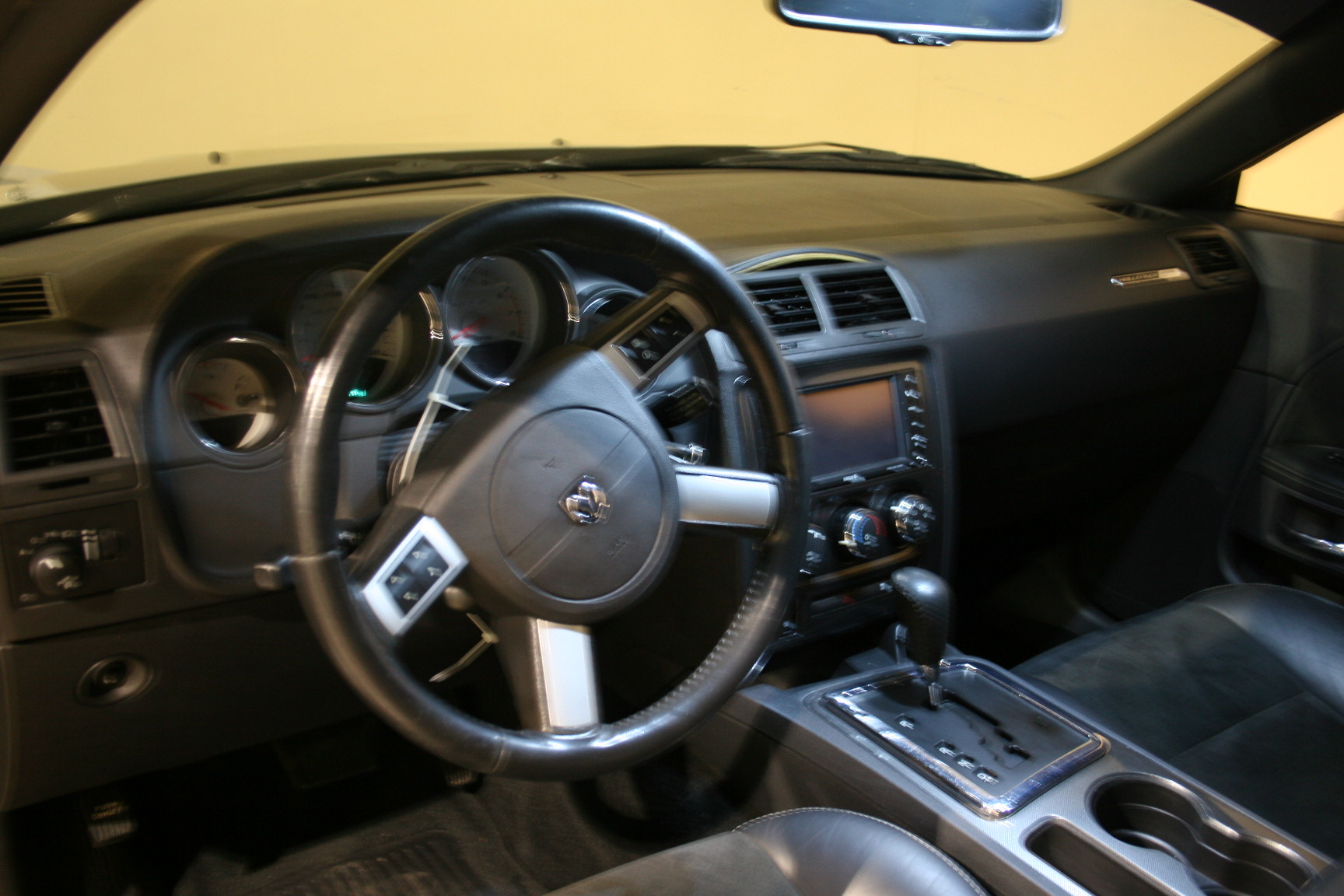 3rd Image of a 2008 DODGE CHALLENGER SRT-8