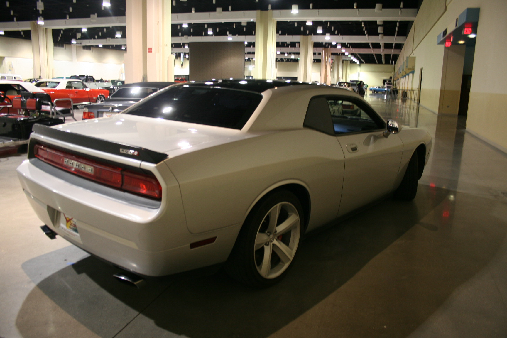 8th Image of a 2008 DODGE CHALLENGER SRT-8