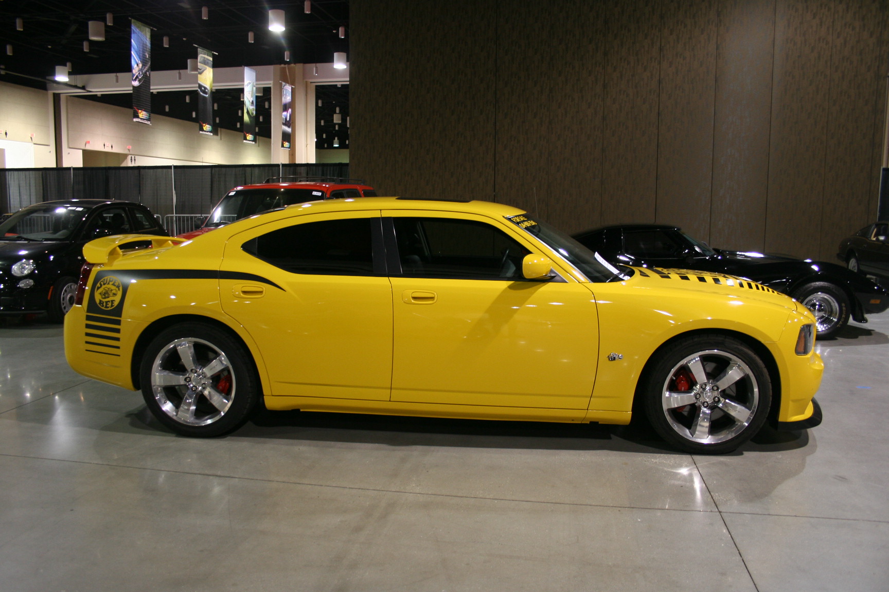 2nd Image of a 2007 DODGE CHARGER SRT-8