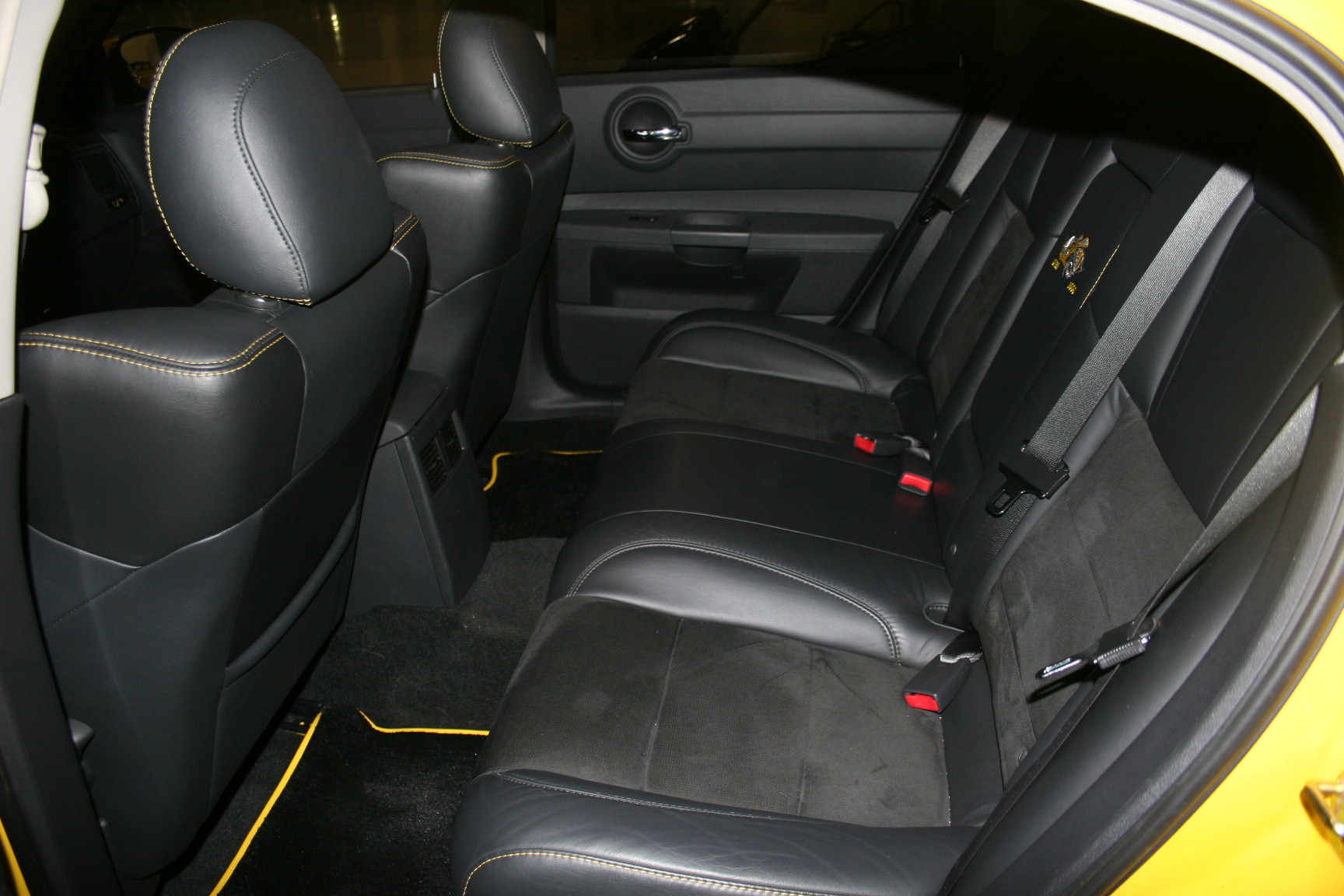 5th Image of a 2007 DODGE CHARGER SRT-8