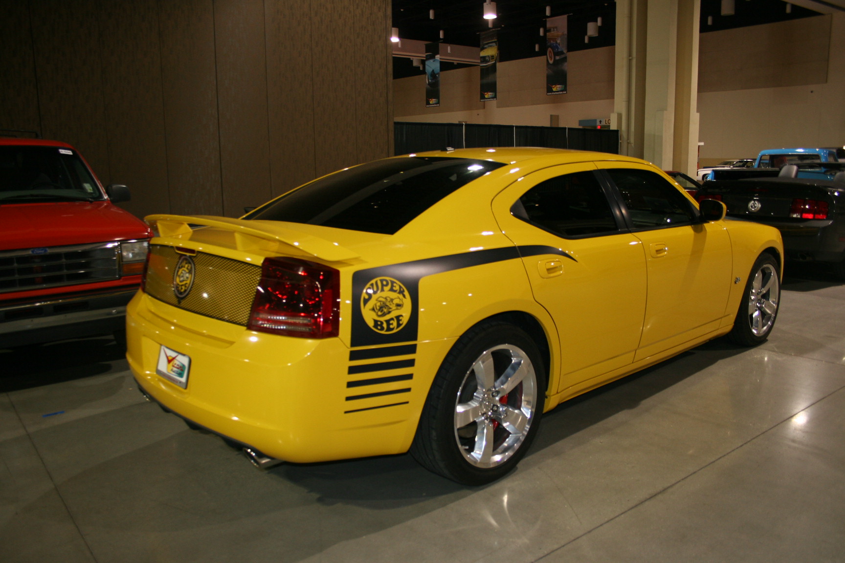 9th Image of a 2007 DODGE CHARGER SRT-8