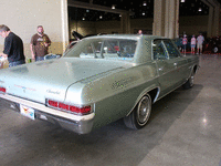 Image 9 of 10 of a 1966 CHEVROLET IMPALA