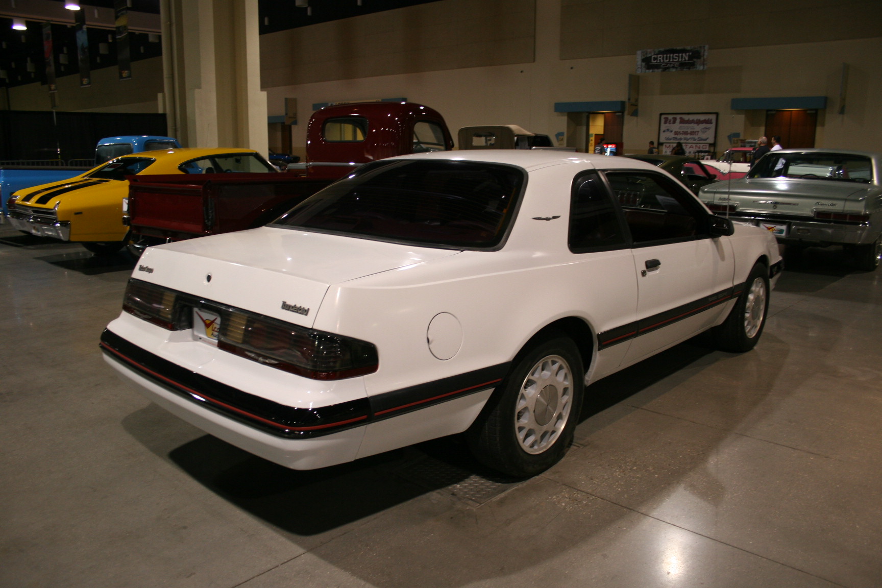 8th Image of a 1988 FORD THUNDERBIRD TURBO