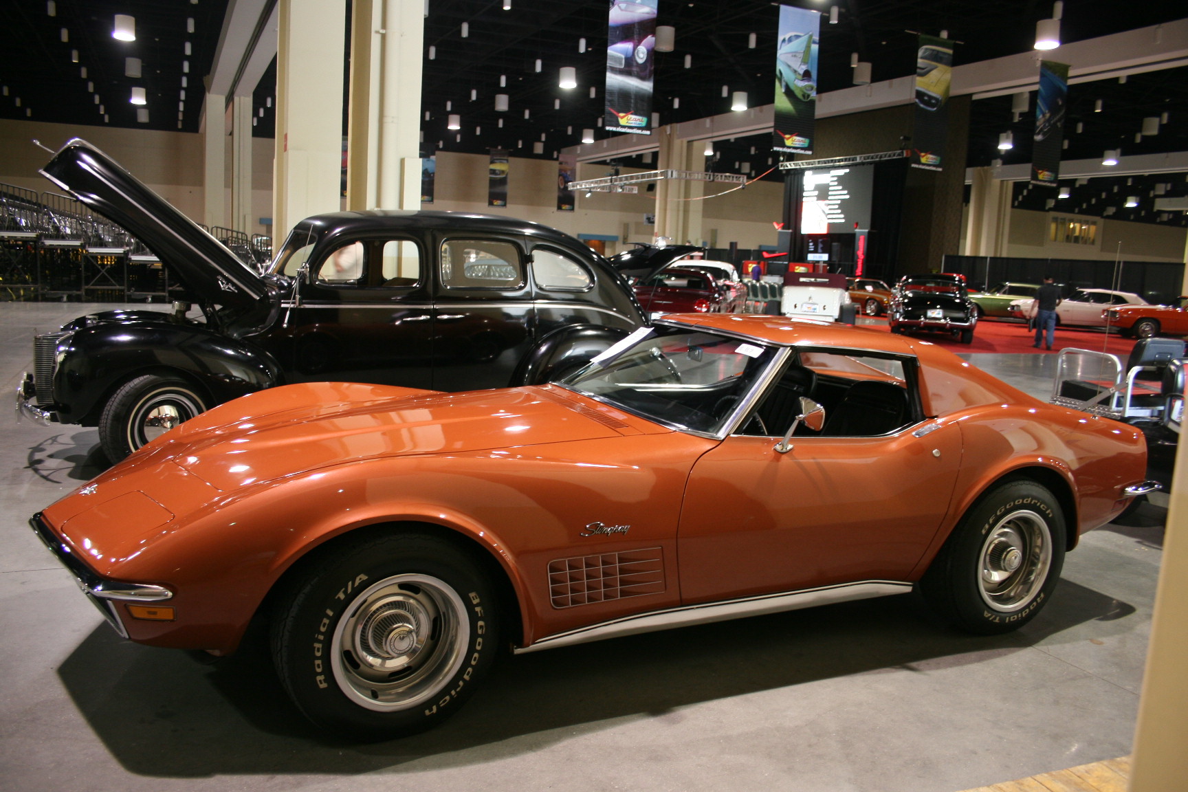 2nd Image of a 1970 CHEVROLET CORVETTE