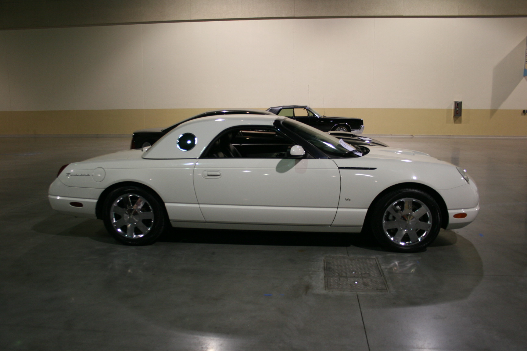 2nd Image of a 2003 FORD THUNDERBIRD