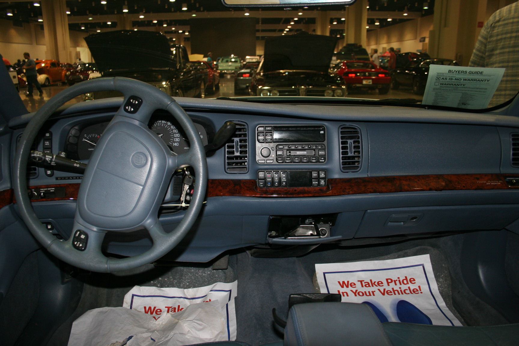 2nd Image of a 1997 BUICK PARK AVENUE