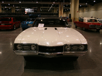 Image 1 of 10 of a 1968 OLDSMOBILE 442