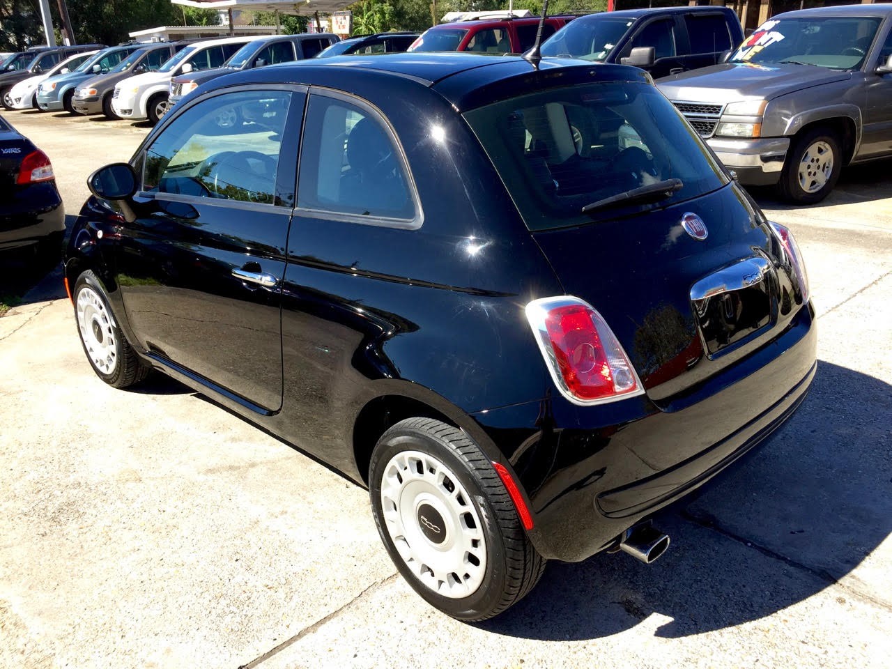 7th Image of a 2015 FIAT FIAT 500
