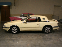 Image 3 of 9 of a 1989 CHRYSLER TC BY MASERATI LUXURY CAR