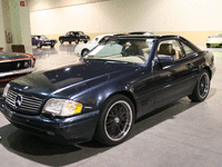 Image 2 of 10 of a 1998 MERCEDES-BENZ SL-CLASS SL500