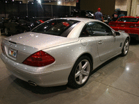 Image 7 of 8 of a 2005 MERCEDES-BENZ SL-CLASS SL500