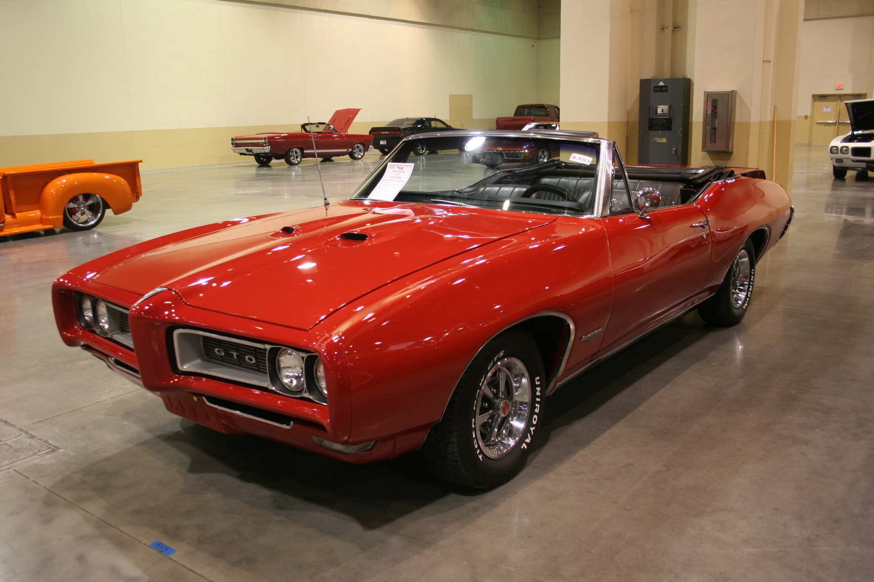 2nd Image of a 1968 PONTIAC GTO