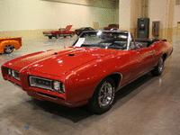 Image 3 of 10 of a 1968 PONTIAC GTO
