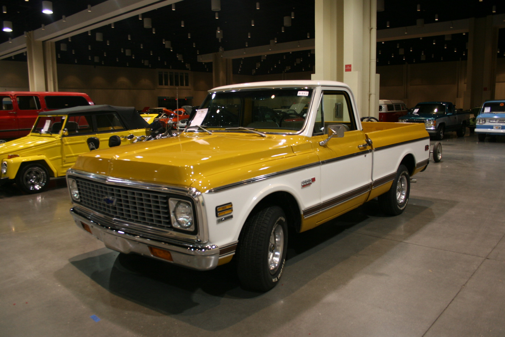 3rd Image of a 1972 CHEVROLET C10