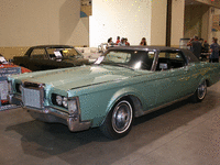 Image 2 of 9 of a 1969 LINCOLN CONTINENTAL MARK III
