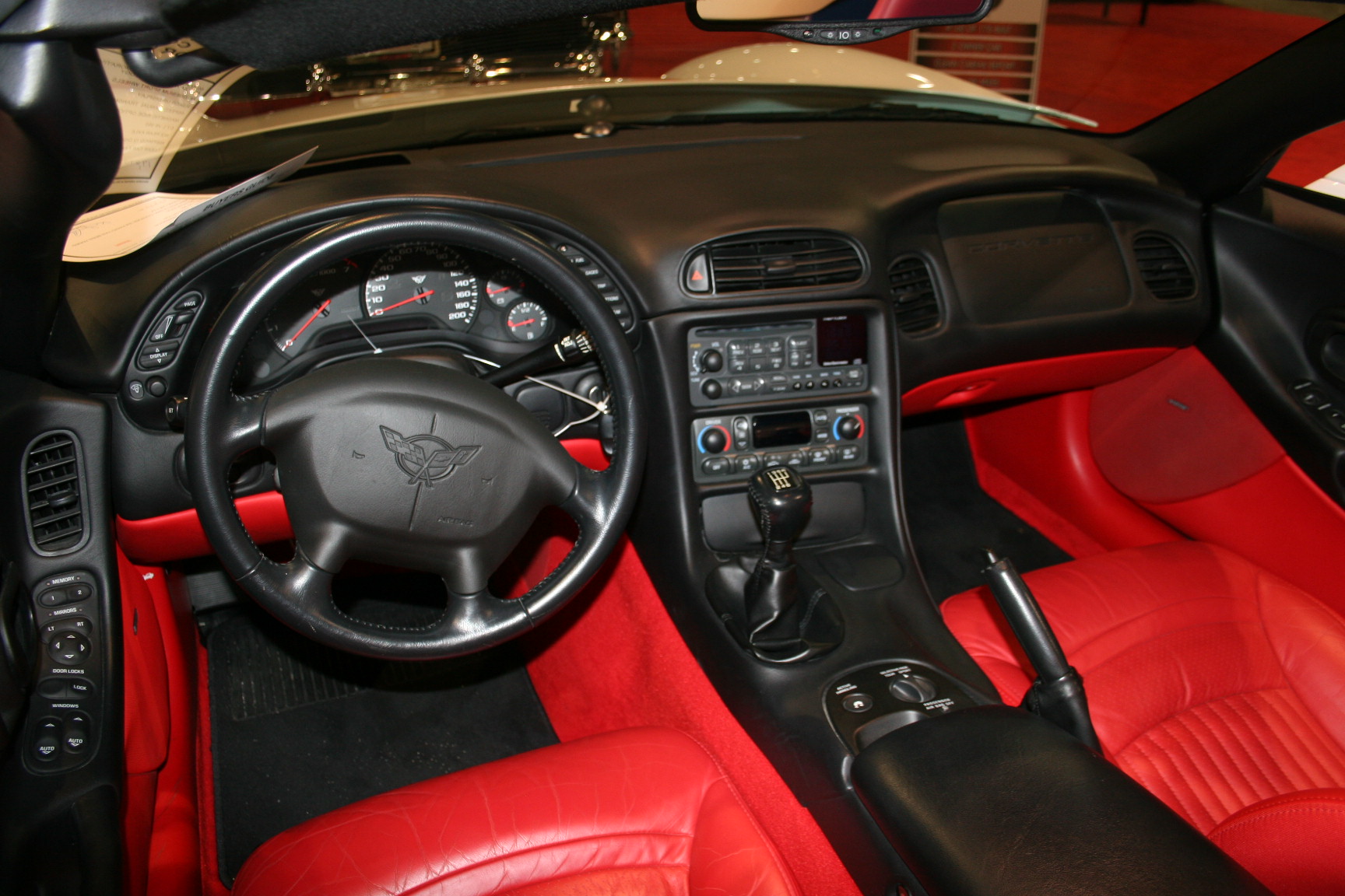 4th Image of a 2004 CHEVROLET CORVETTE