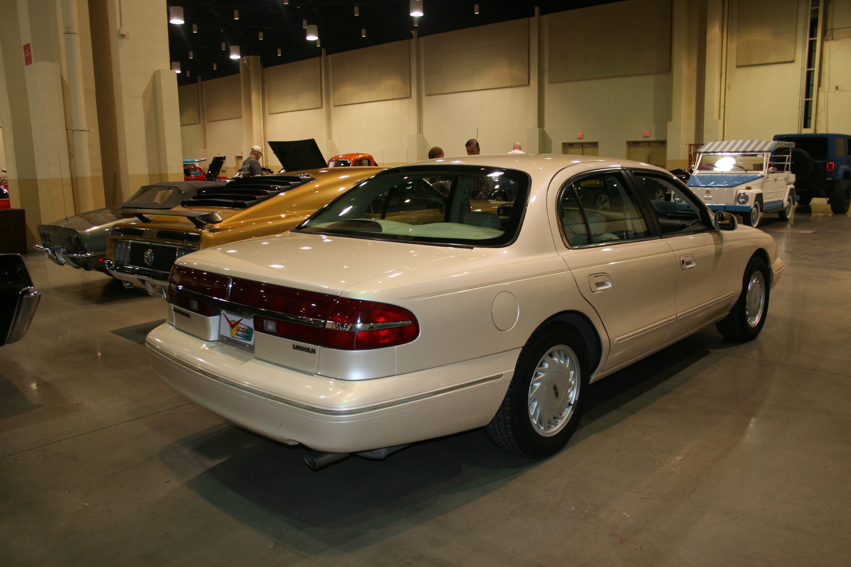 8th Image of a 1995 LINCOLN CONTINENTAL