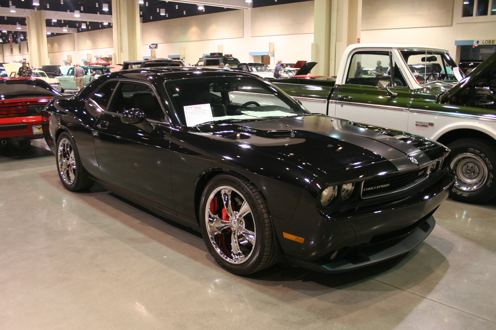 2nd Image of a 2009 DODGE CHALLENGER SRT-8