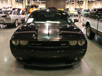 Image 2 of 10 of a 2009 DODGE CHALLENGER SRT-8