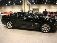 Image 3 of 10 of a 2009 FORD MUSTANG SHELBY GT500KR