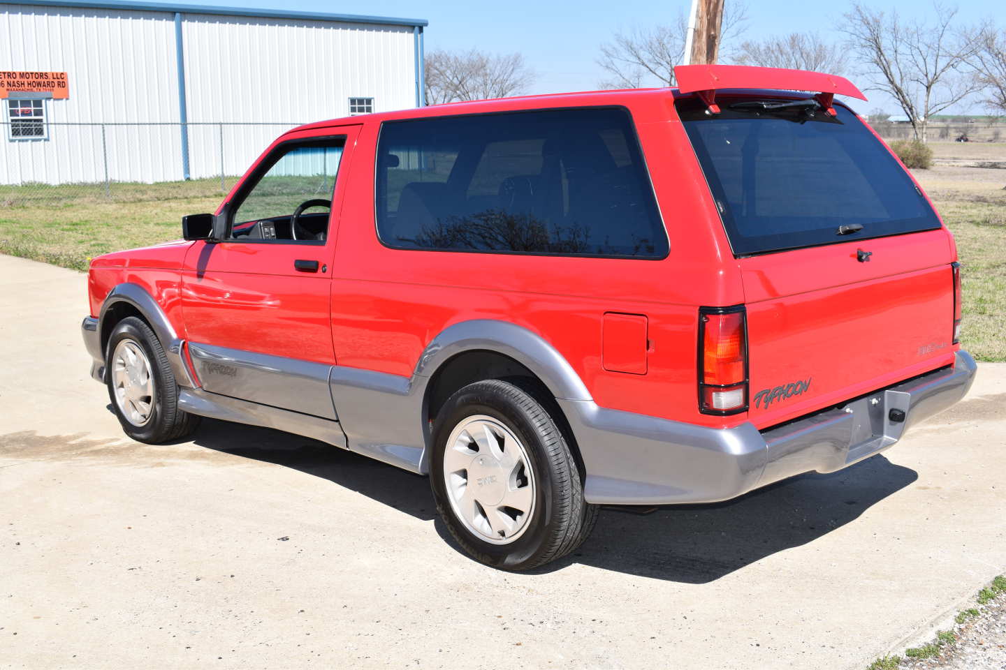 8th Image of a 1992 GMC TYPHOON