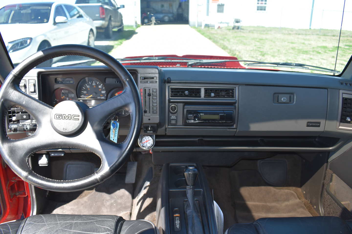 18th Image of a 1992 GMC TYPHOON