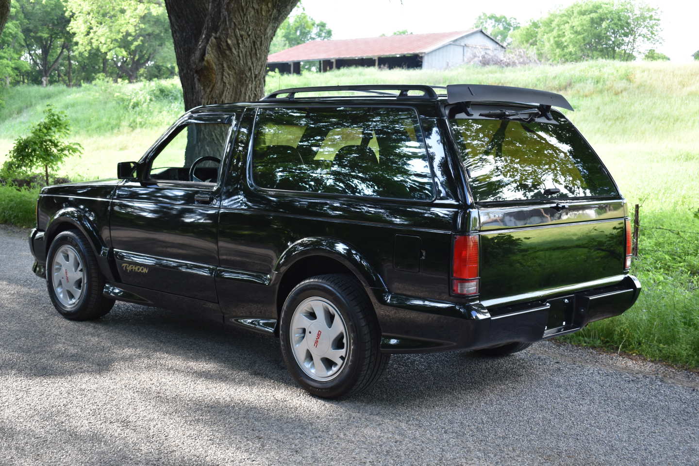 0th Image of a 1993 GMC TYPHOON