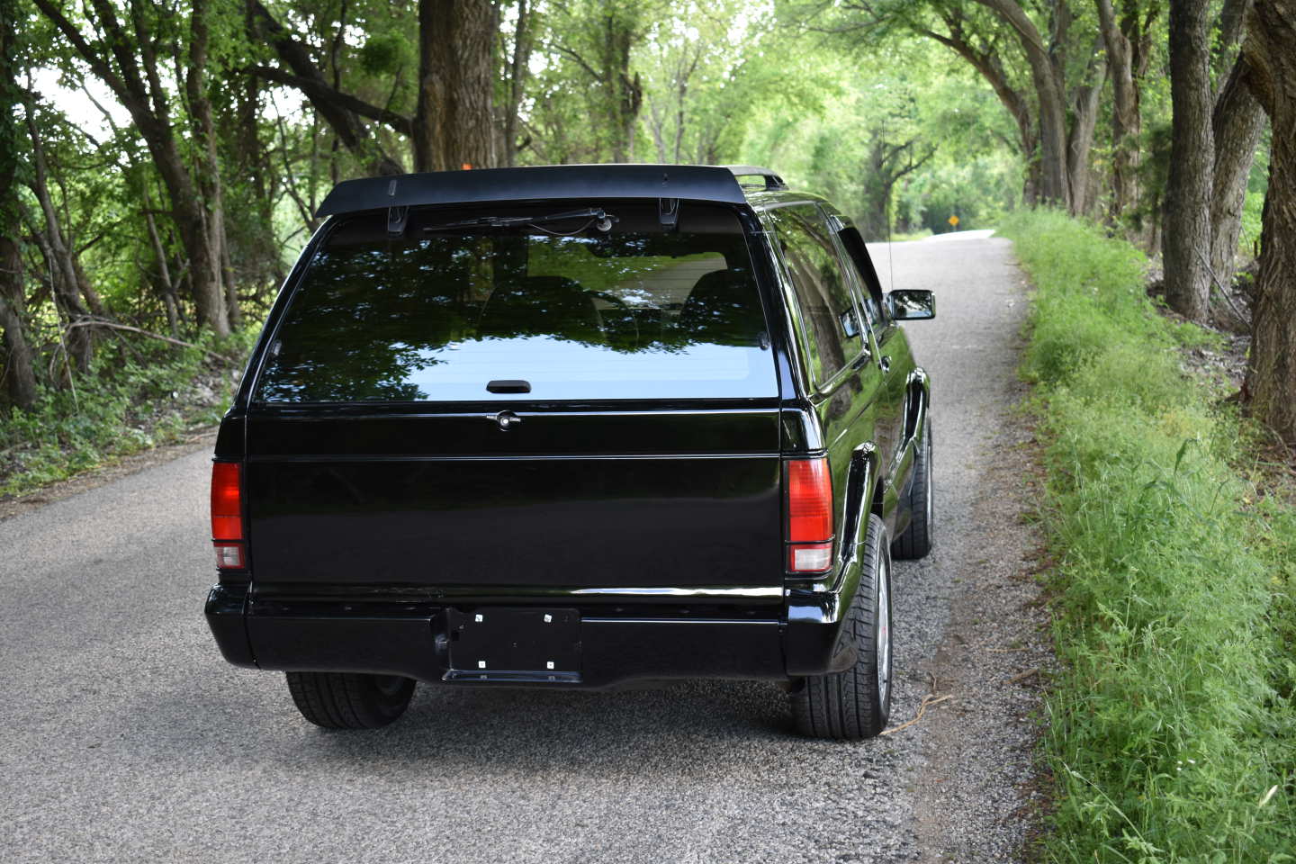 4th Image of a 1993 GMC TYPHOON