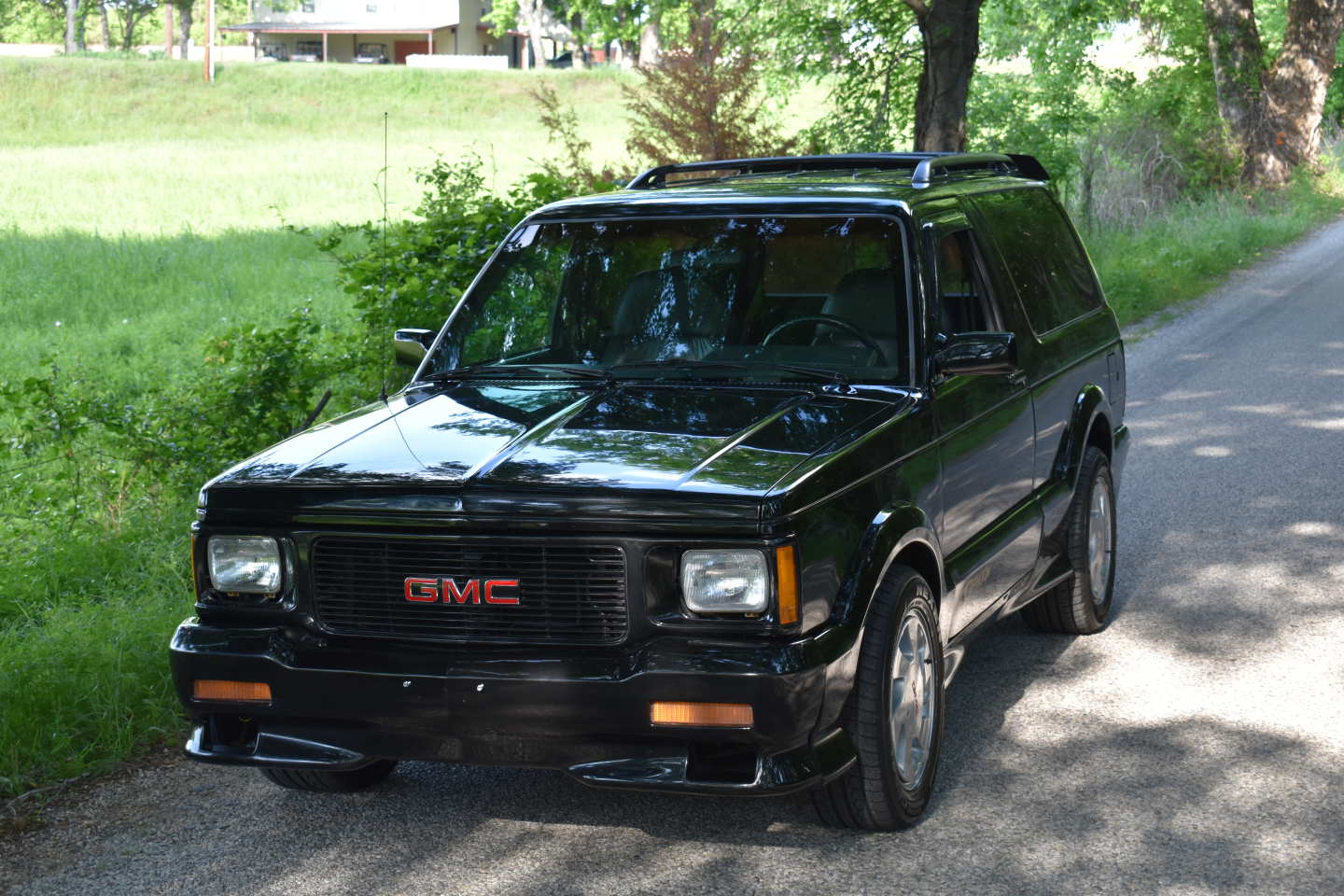 9th Image of a 1993 GMC TYPHOON