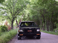 Image 7 of 41 of a 1993 GMC TYPHOON