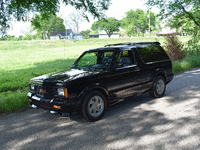 Image 12 of 41 of a 1993 GMC TYPHOON