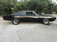 Image 3 of 8 of a 1968 DODGE CHARGER R/T
