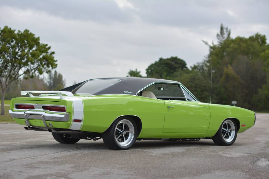 2nd Image of a 1970 DODGE CHARGER 500