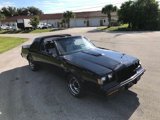 3rd Image of a 1987 BUICK GRAND NATIONAL