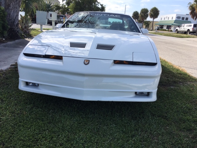 2nd Image of a 1989 PONTIAC TRANS AM