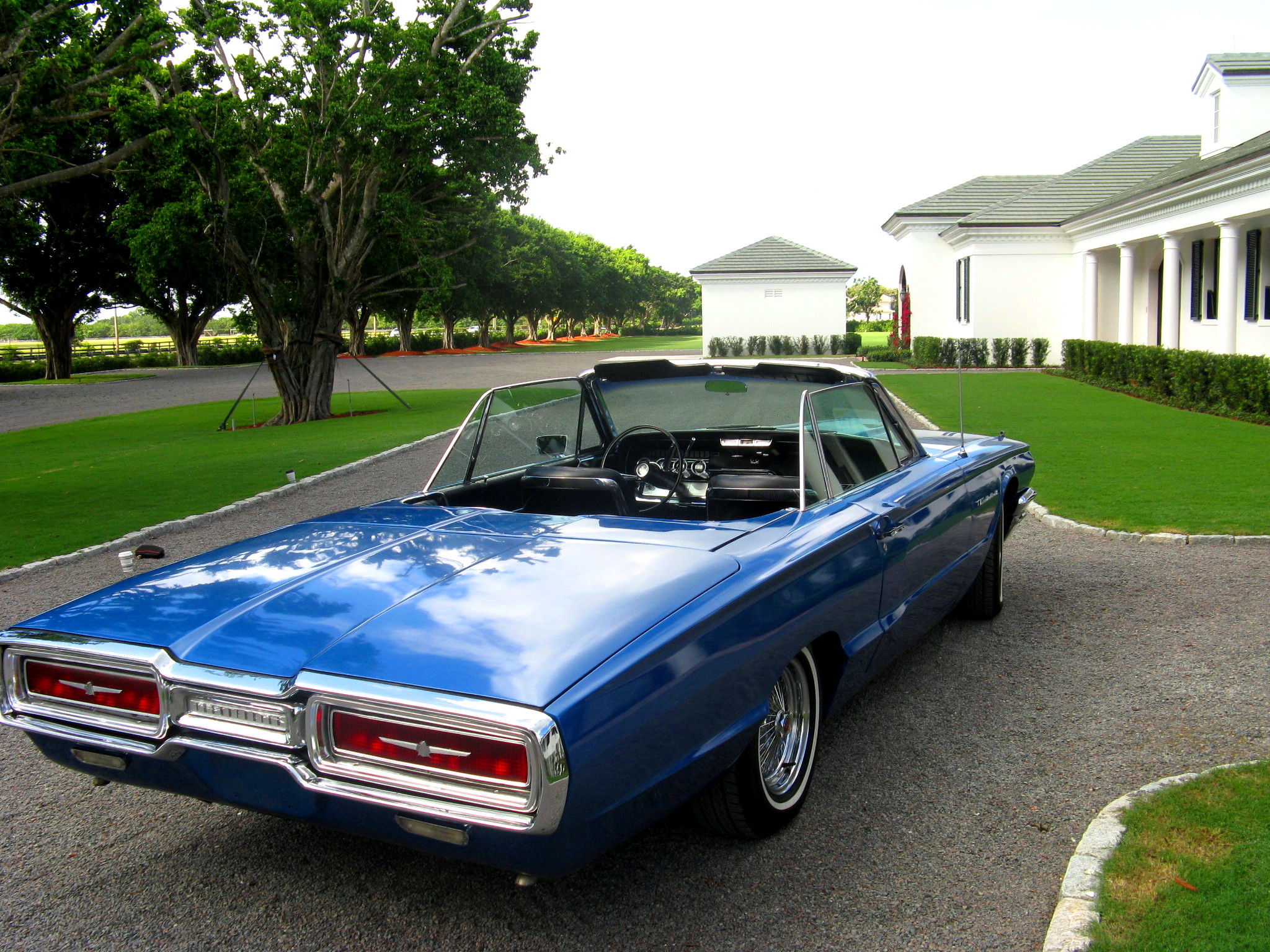 4th Image of a 1964 FORD THUNDERBIRD