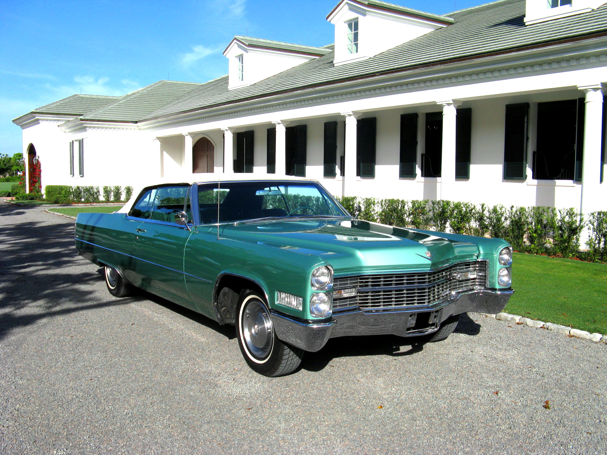 3rd Image of a 1966 CADILLAC DEVILLE