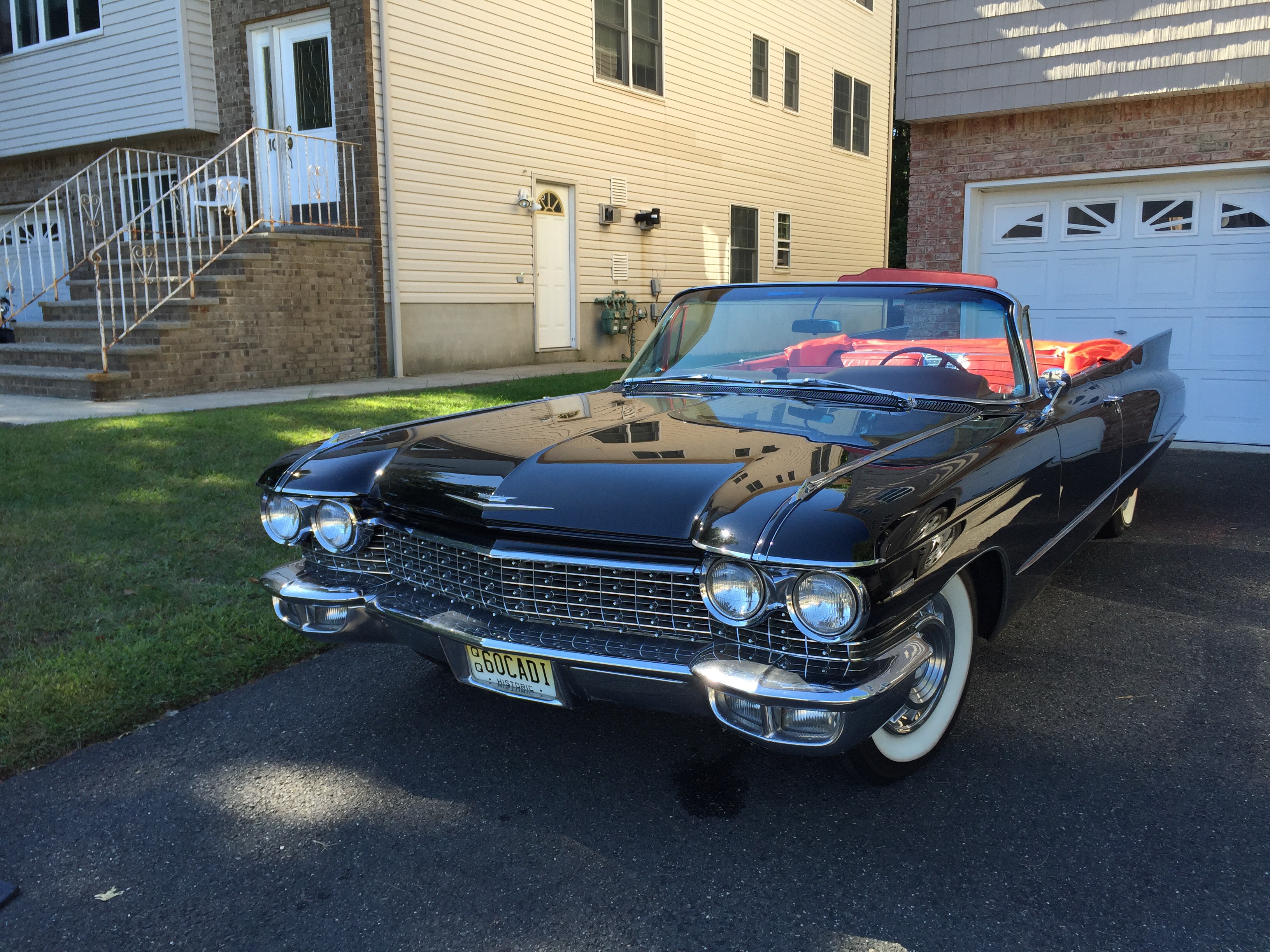 2nd Image of a 1960 CADILLAC SERIES 62