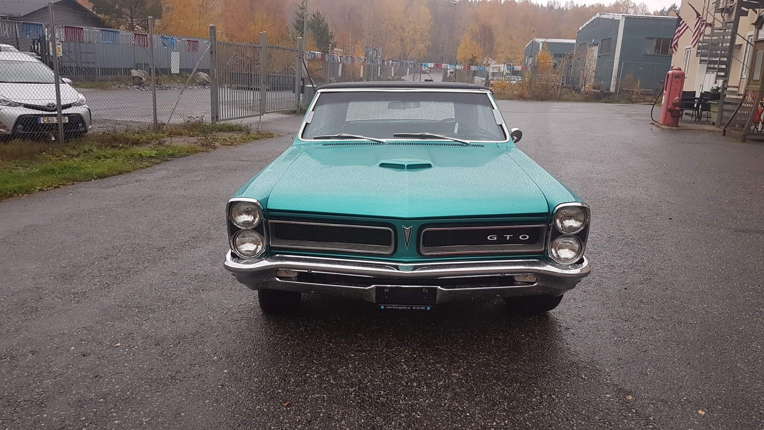 2nd Image of a 1965 PONTIAC GTO