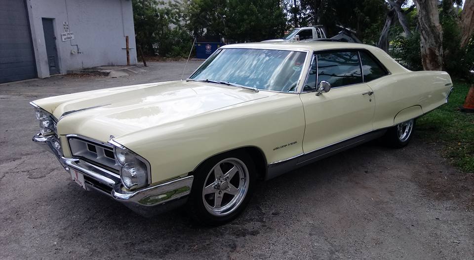 2nd Image of a 1965 PONTIAC GRAND PRIX