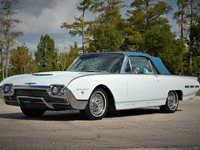 Image 3 of 10 of a 1962 FORD THUNDERBIRD